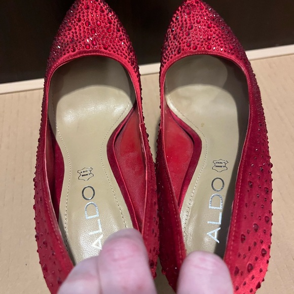 Aldo Red Platform Satin Heels with Rhinestones Size 6.5
Only worn a cpl times - Picture 5 of 6